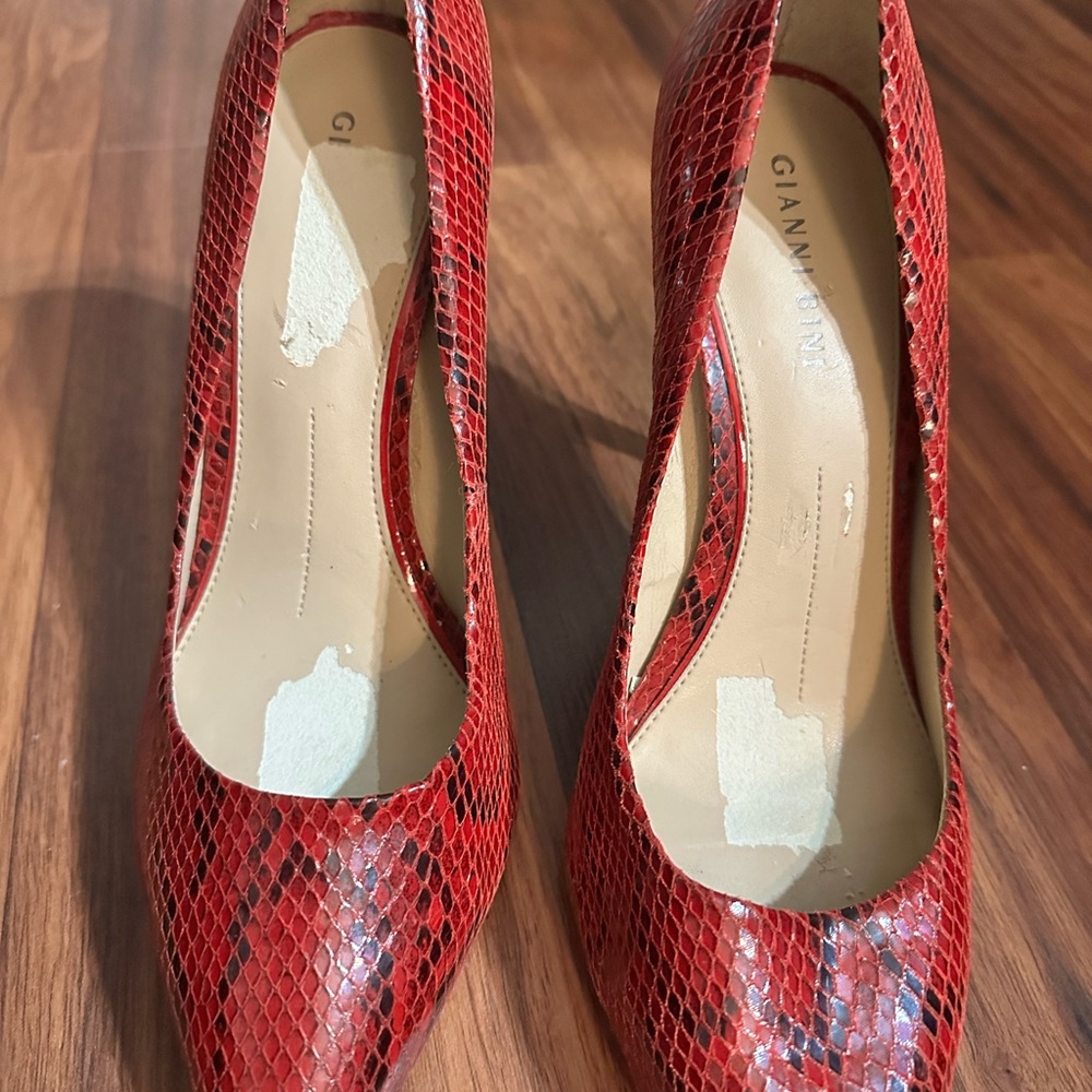 Gianni Bini Snakeskin Print Pump-10